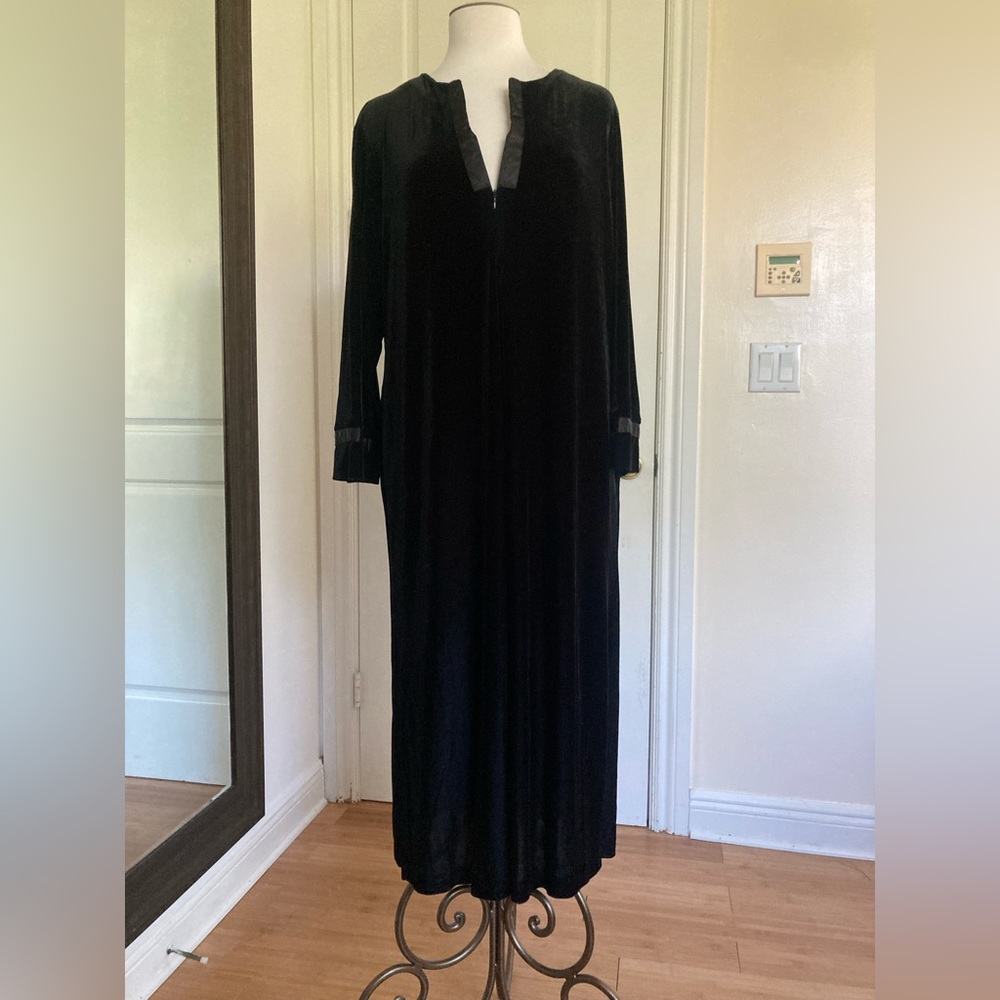 Oscar de la Renta Black Velvet Tunic Maxi Dress